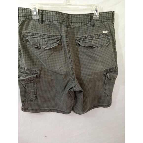 Izod Mens 34" Cargo Shorts Green Black - Picture 4 of 8